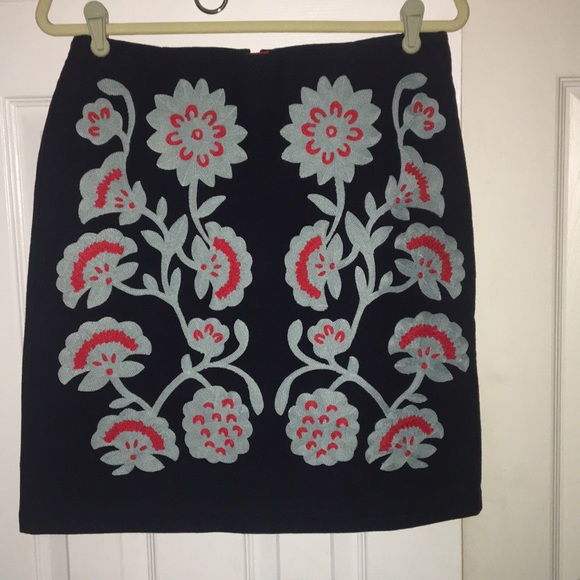 BODEN Embroidered Skirt - Picture 1 of 11